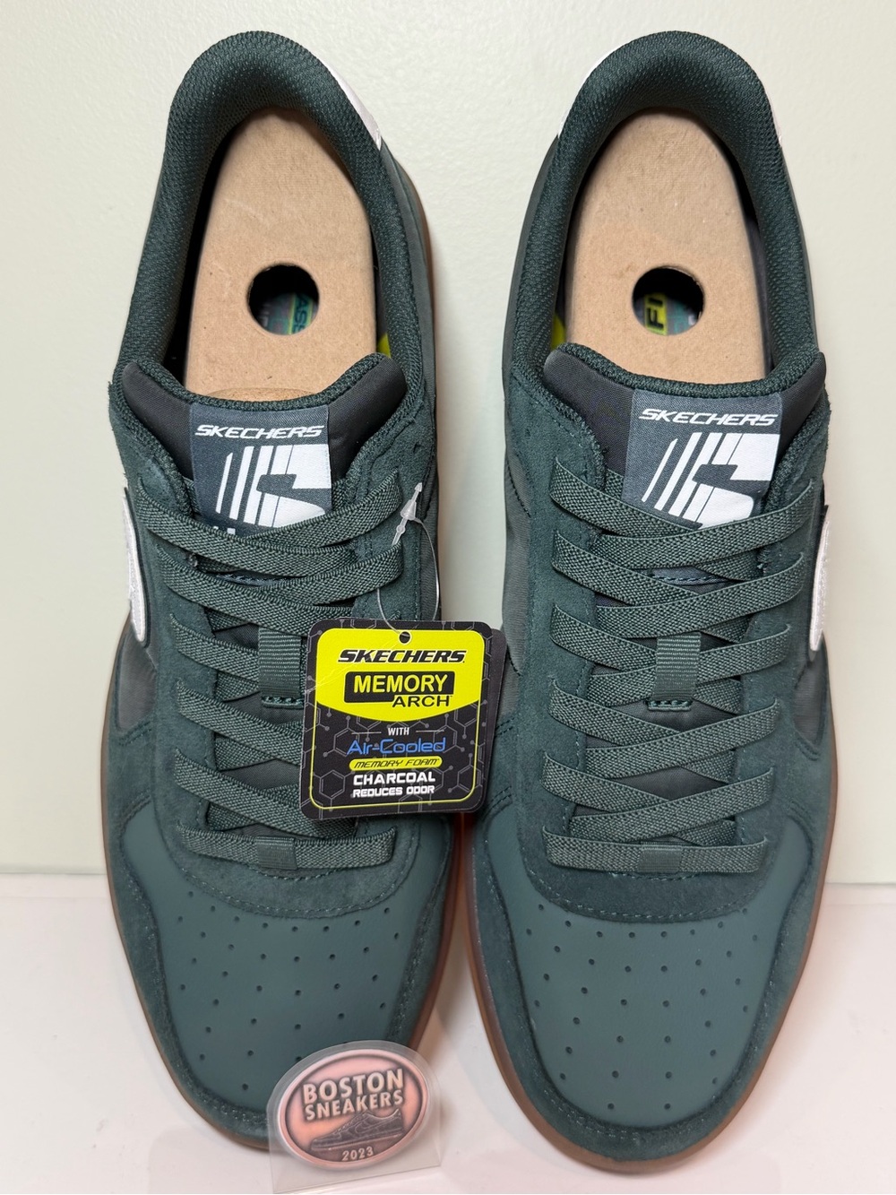 Skechers - Size 11 - Men's Bungee Lace Cup Shoes Mesh and Green Suede - New